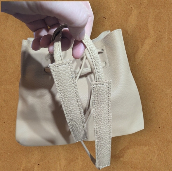 NWT 8 Other Reasons Elegant Cream Slouchy Bucket Bag - Picture 8 of 10